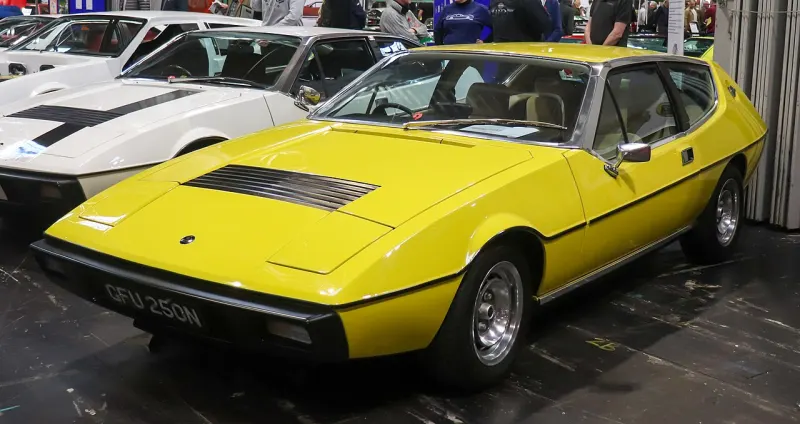 Lotus Elite Type 75/83 (1974–1982)