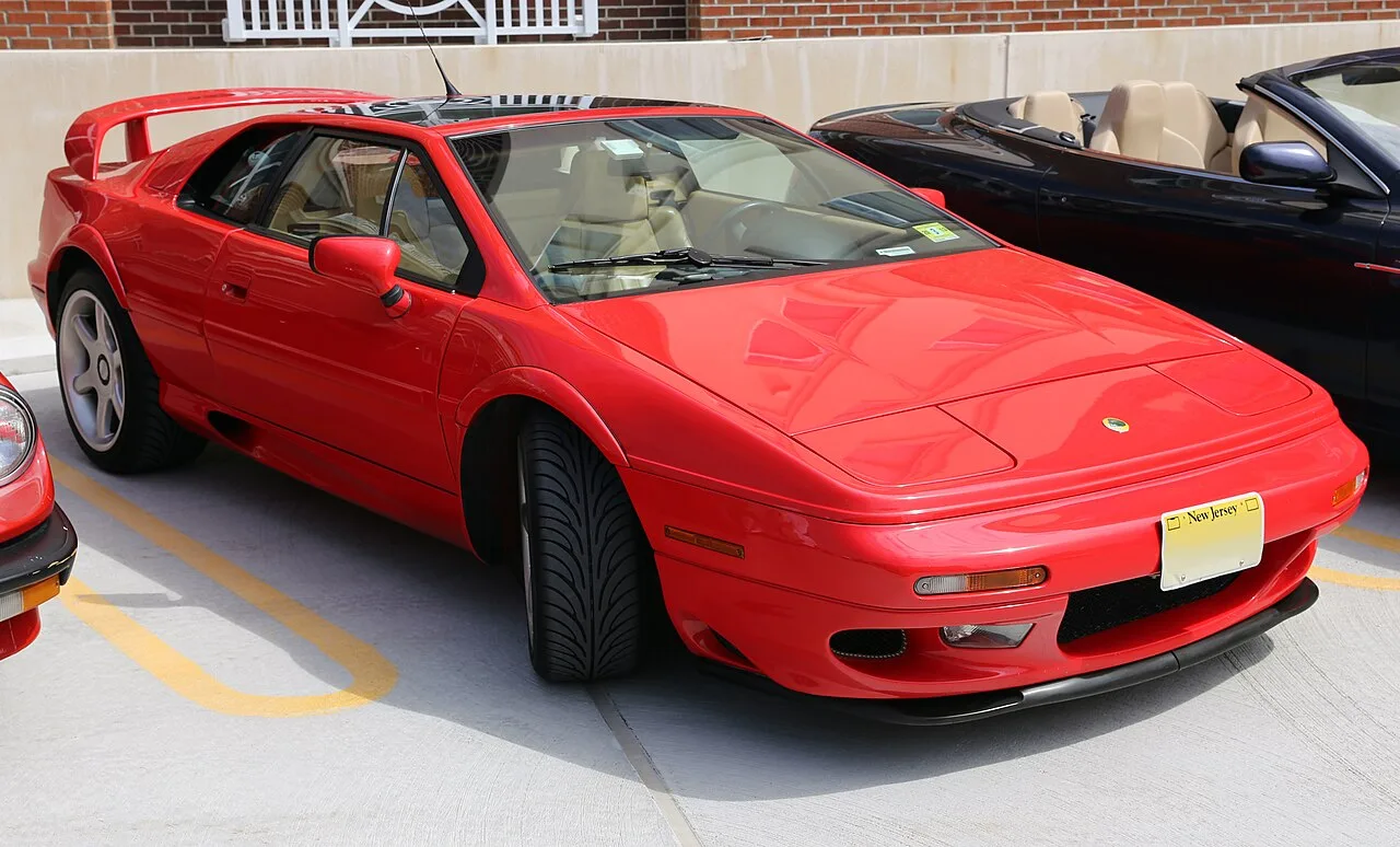 Lotus Esprit (1976–2004)