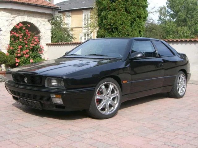 Maserati Ghibli Maserati Ghibli (1992–1998)