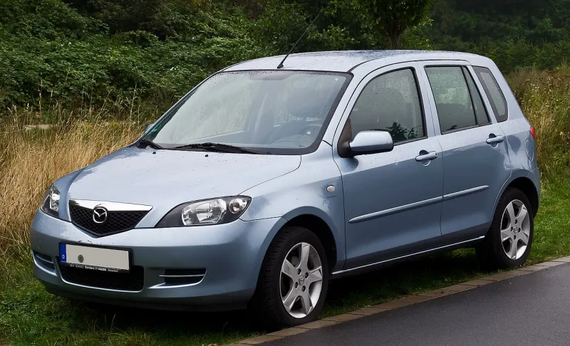 Mazda 2 First generation (2002–2007)
