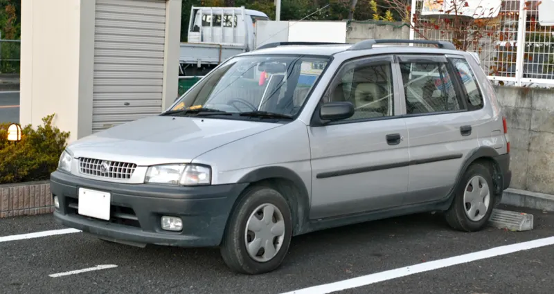 Mazda Demio First generation (1996–2002)