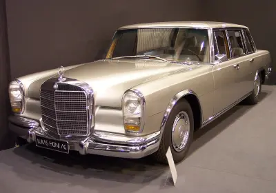 Mercedes-Benz 600