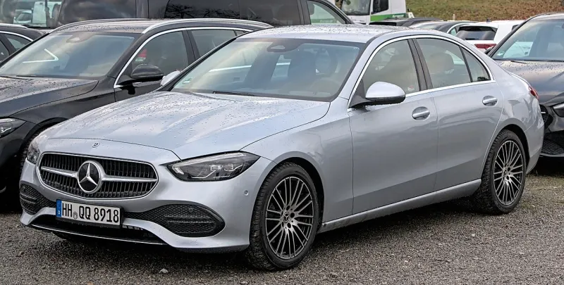 Mercedes-Benz C 300 Fifth generation (2021 óta)