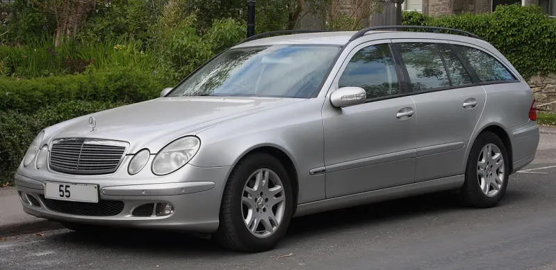 Mercedes-Benz E 240 W211 (2002–2009)