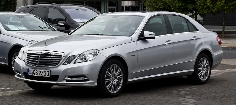 Mercedes-Benz E 320 W212 (2008–2016)