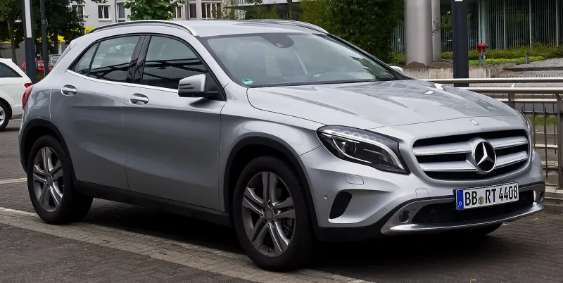 Mercedes-Benz GLA 250 First generation (2013–2019)