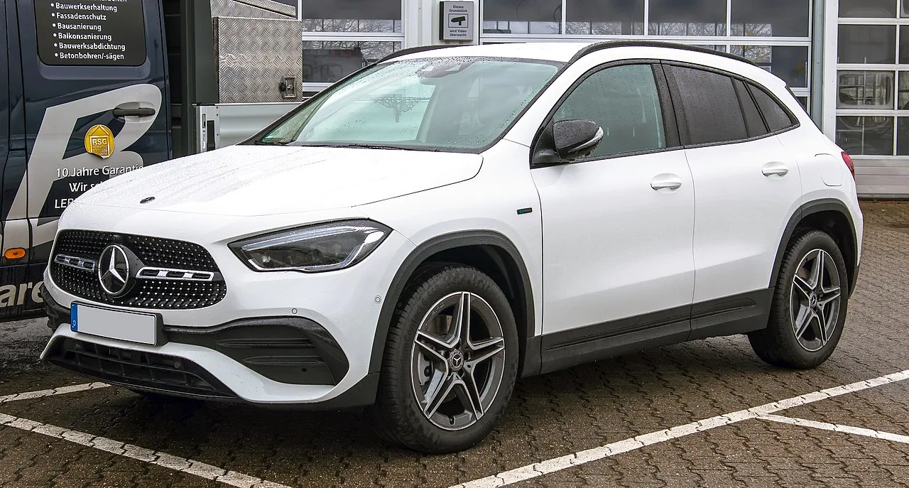 Mercedes-Benz GLA 45 AMG (2013 óta)