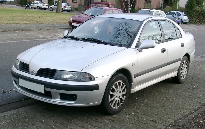 Mitsubishi Carisma Mitsubishi Carisma (1995–2004)