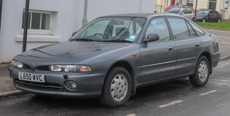Mitsubishi Galant Seventh generation (1992–1998)