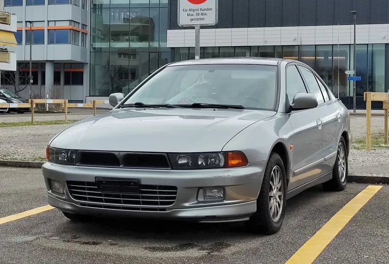 Mitsubishi Galant Eighth generation (1996–2006)