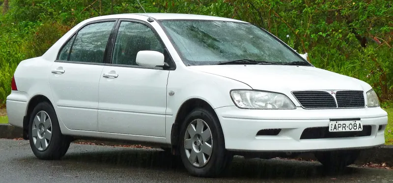 Mitsubishi Lancer Eighth generation (2000–2010)