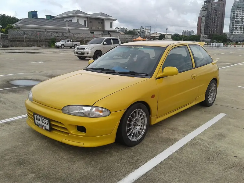 Mitsubishi Mirage Fourth generation (1991–1995)
