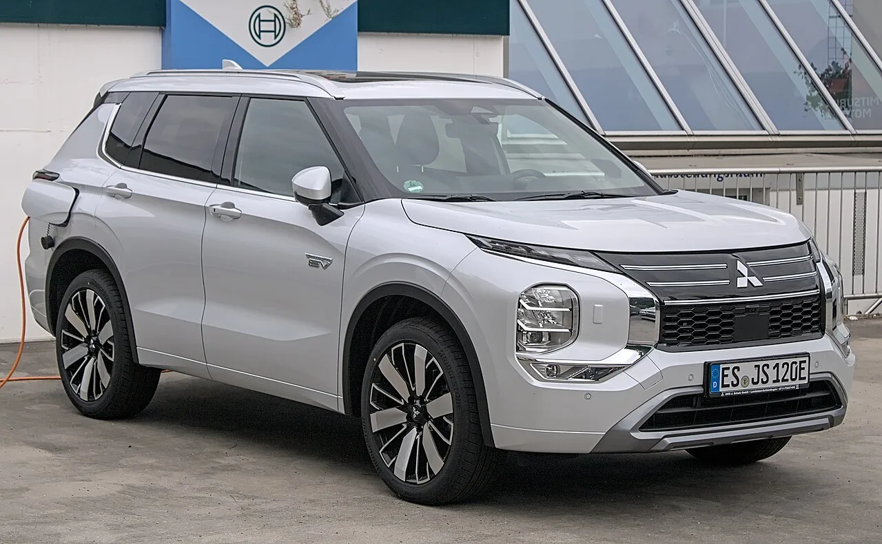 Mitsubishi Outlander (2001 óta)