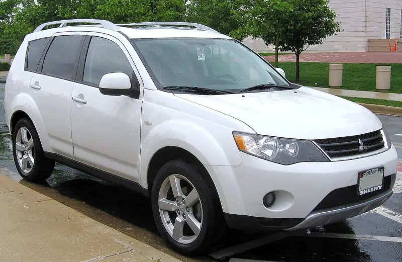 Mitsubishi Outlander Second generation (2006–2012)