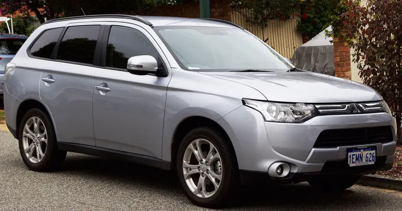 Mitsubishi Outlander Third generation (2012–2024)