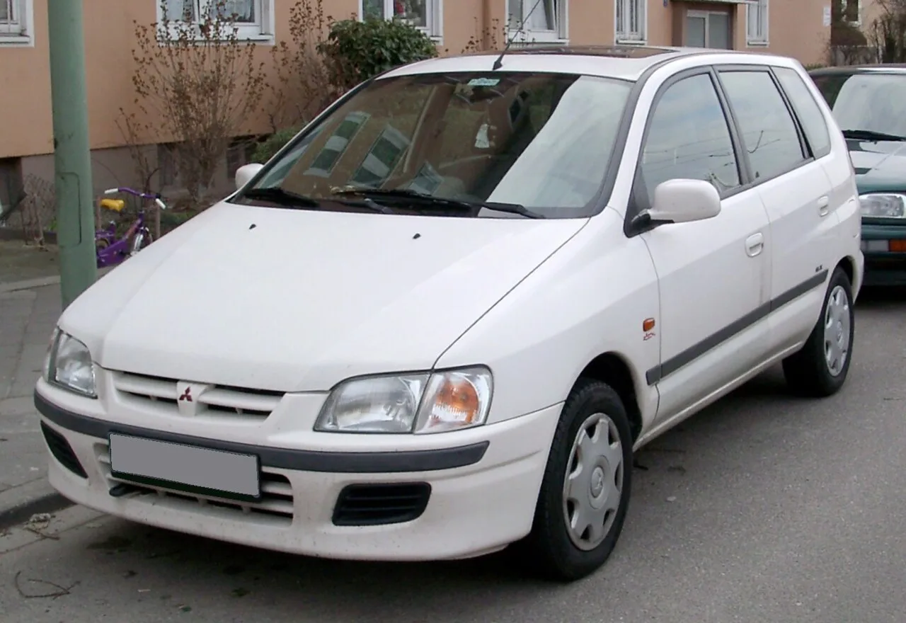 Mitsubishi Space Star — Mitsubishi Space Star (1998–2005)