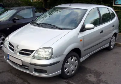 Nissan Almera Tino