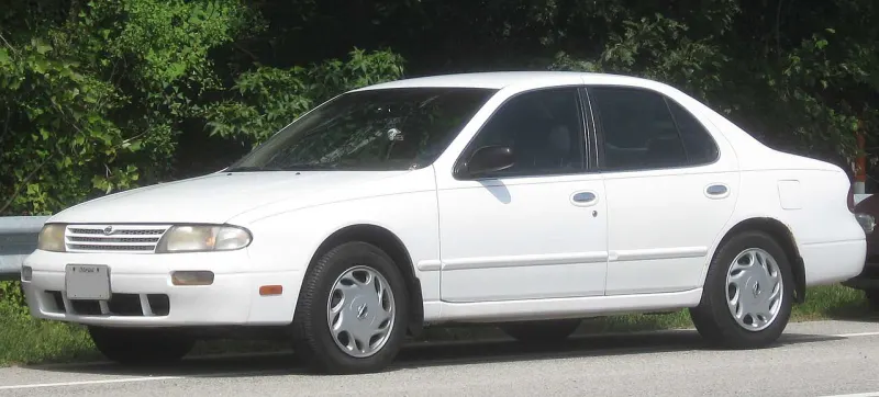 Nissan Altima First generation (1992–1997)