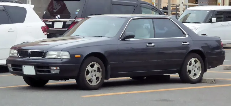 Nissan Laurel Nissan Laurel (1993–1997)