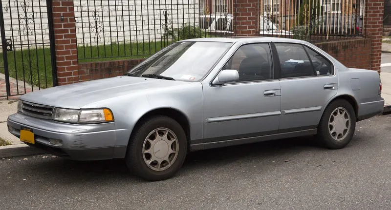 Nissan Maxima Nissan Maxima (1988–1994)