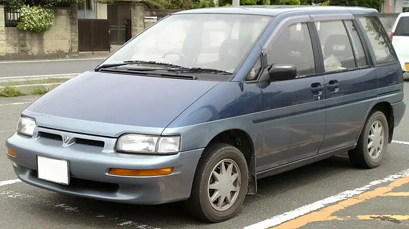 Nissan Prairie Second generation (M11) (1988–1998)