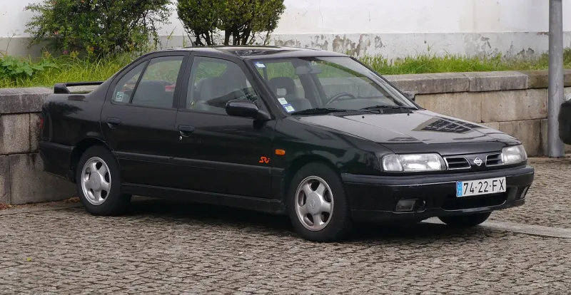 Nissan Primera First generation (1990–1996)