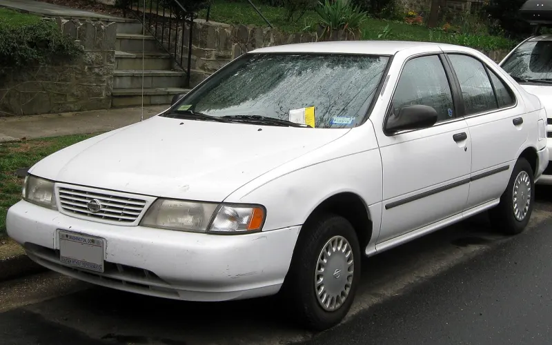 Nissan Sentra Fourth generation (1994–1999)