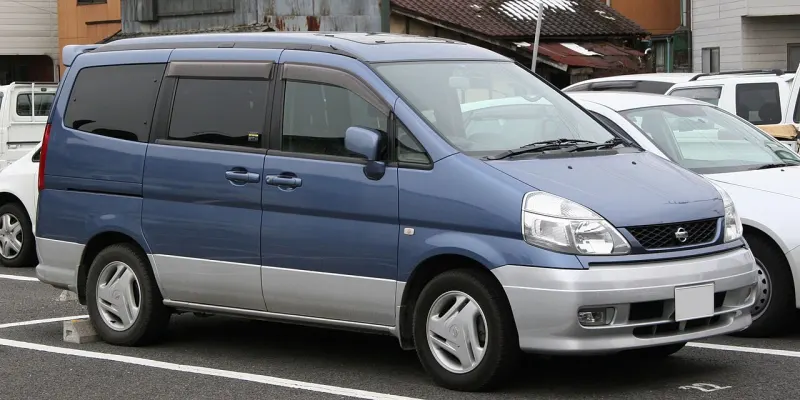 Nissan Serena Second generation (1999–2005)
