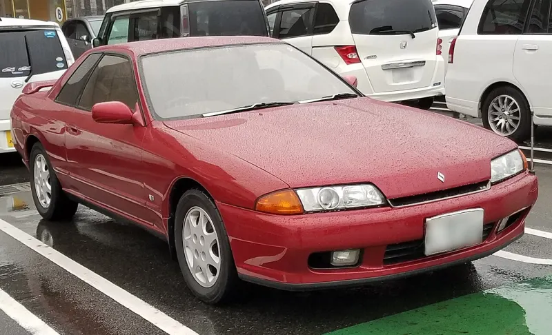 Nissan Skyline Eighth generation (1989–1993)