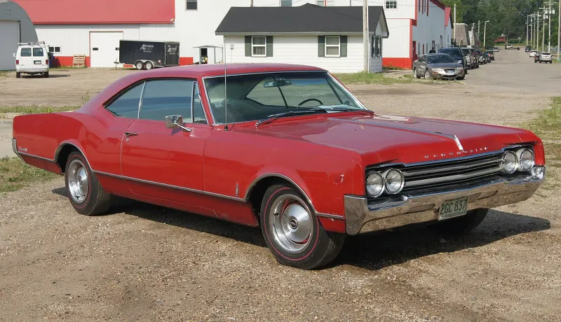 Oldsmobile Delta 88 Sixth generation (1965–1970)