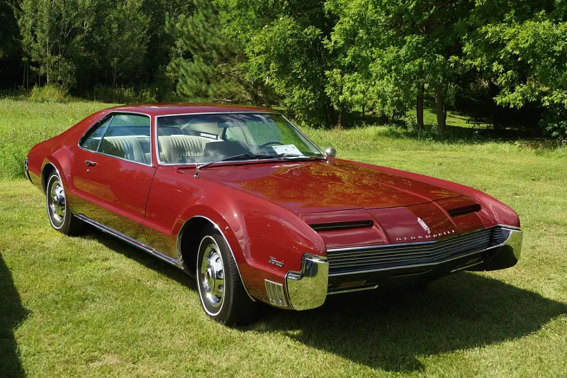 Oldsmobile Toronado First generation (1965–1970)