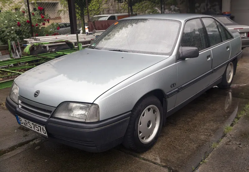 Opel Omega Omega A (1986–1993)