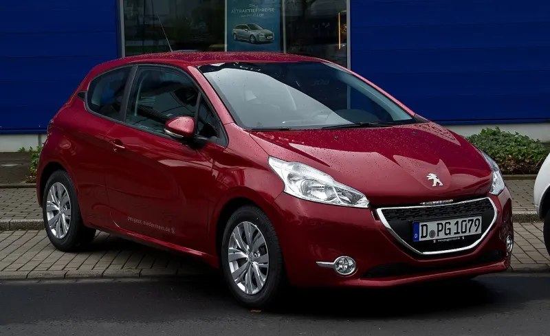 Peugeot 208 First generation (2012–2019)