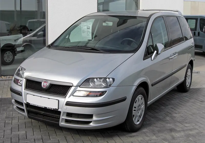 Peugeot 807 Second generation (2002–2014)