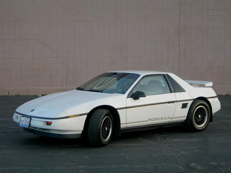 Pontiac Fiero Pontiac Fiero (1983–1988)