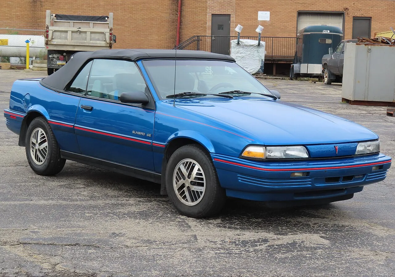 Pontiac Sunbird (1975–1994)
