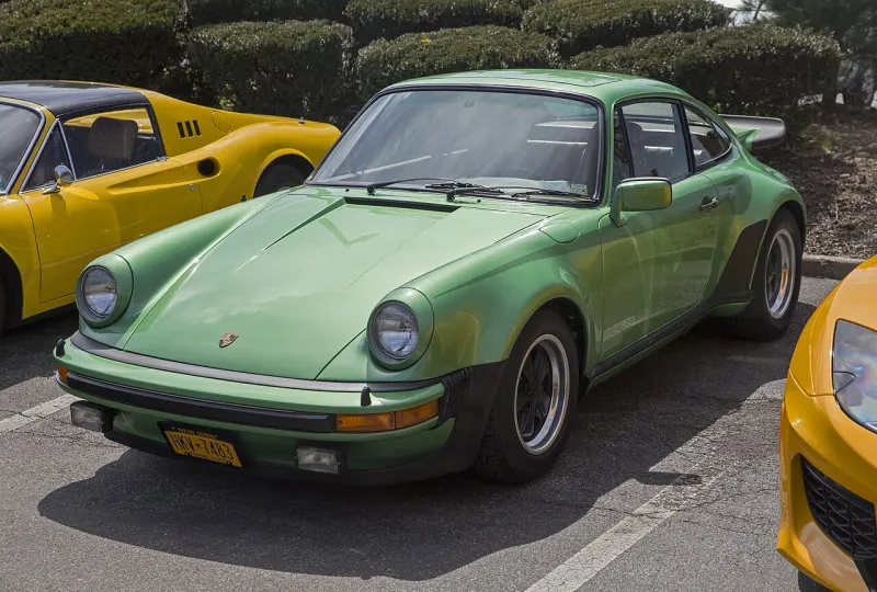Porsche 930 930 (1975–1977)