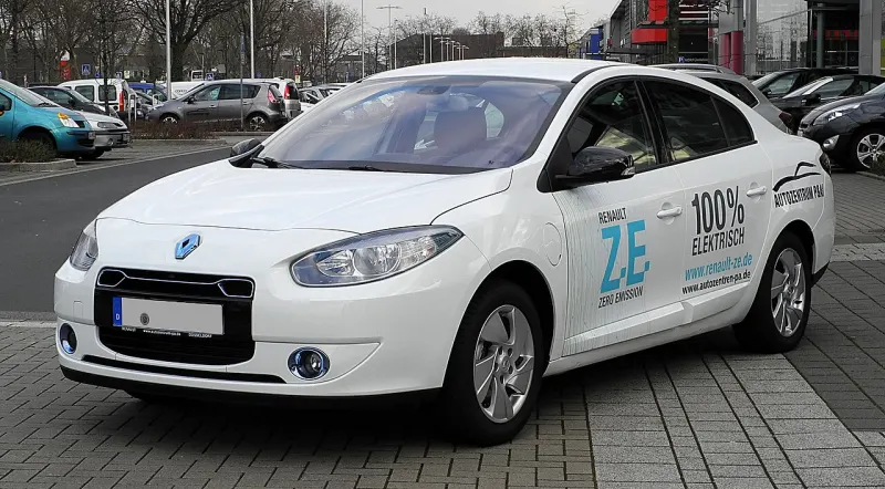 Renault Fluence Z.E. (2011–2013)