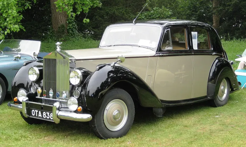 Rolls-Royce Silver Dawn Rolls-Royce Silver Dawn (1949–1955)