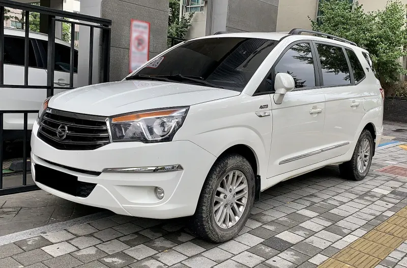 Ssangyong Rodius Second generation (2012–2019)