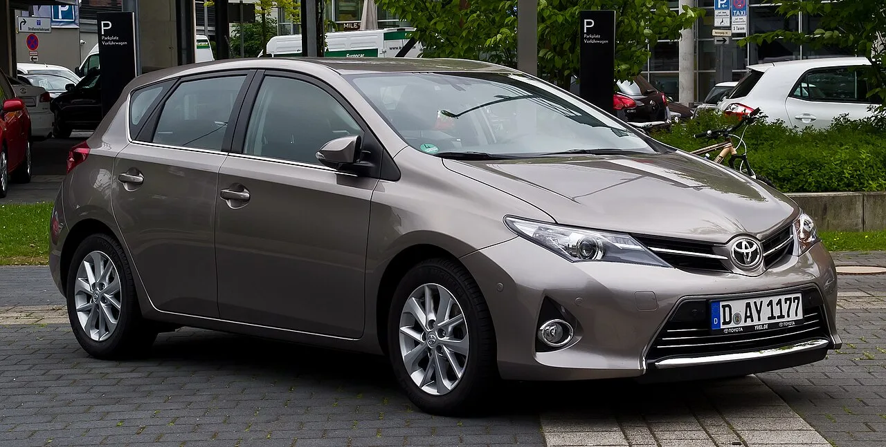 Toyota Auris Touring Sports (2006–2020)