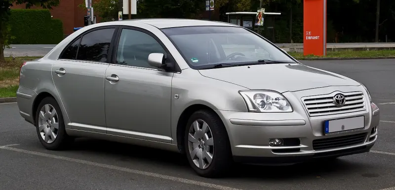 Toyota Avensis Second generation (2003–2009)