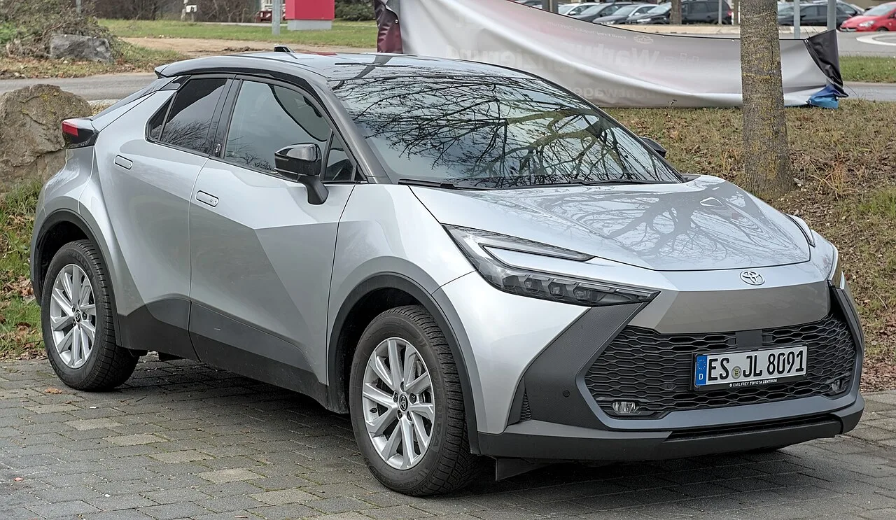 Toyota C-HR (2016 óta)