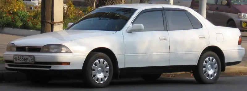 Toyota Camry V30 (1990–1994)