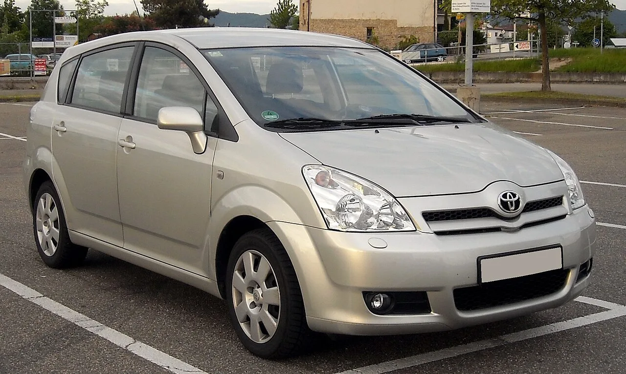 Toyota Corolla Verso (2001–2009)