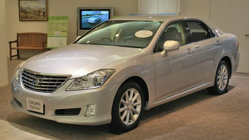 Toyota Crown Thirteenth generation (2008–2012)