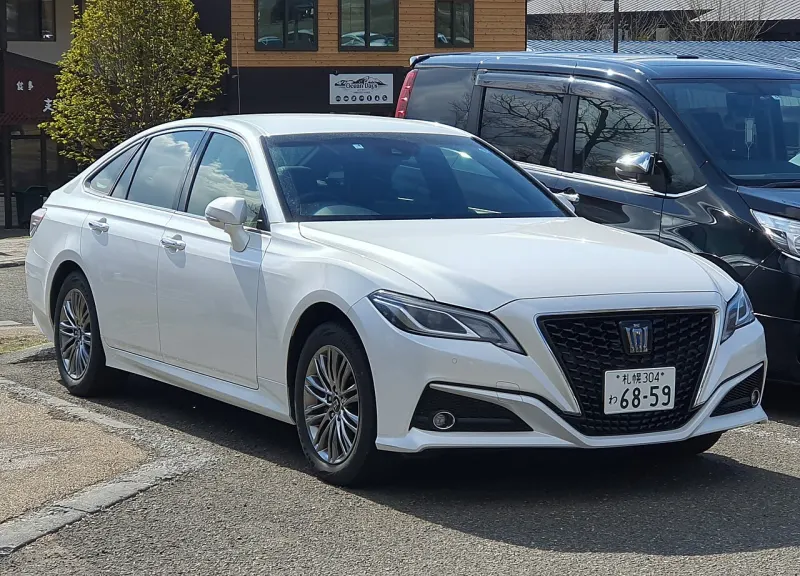 Toyota Crown Fifteenth generation (2018–2022)
