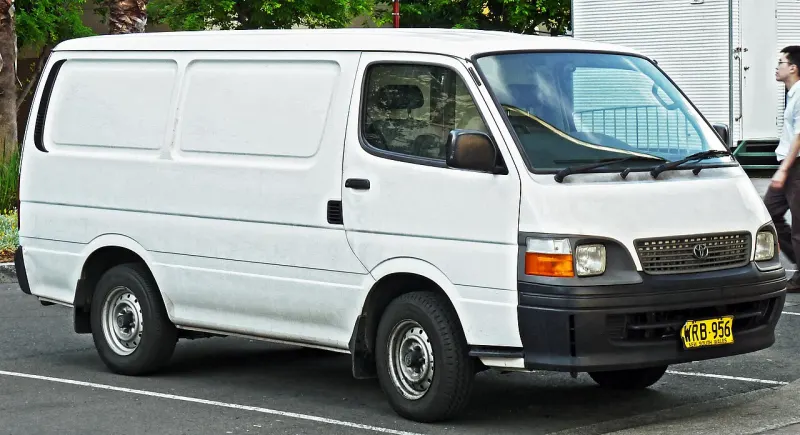 Toyota Hiace Fourth generation (1989–2004)
