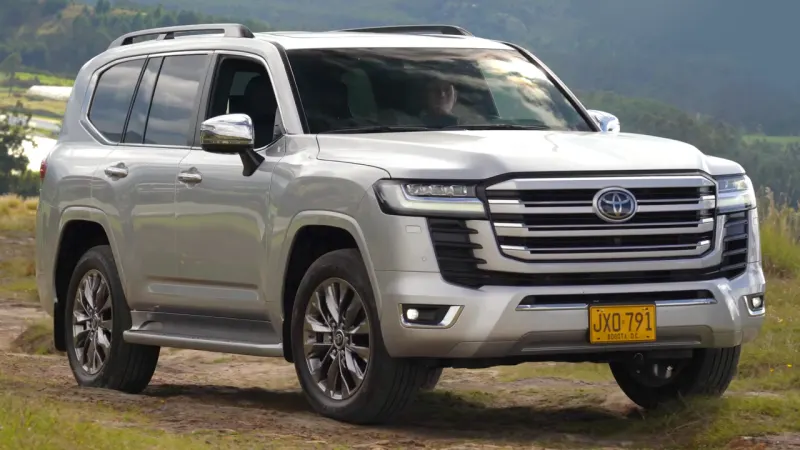 Toyota Land Cruiser J300 (2021 óta)