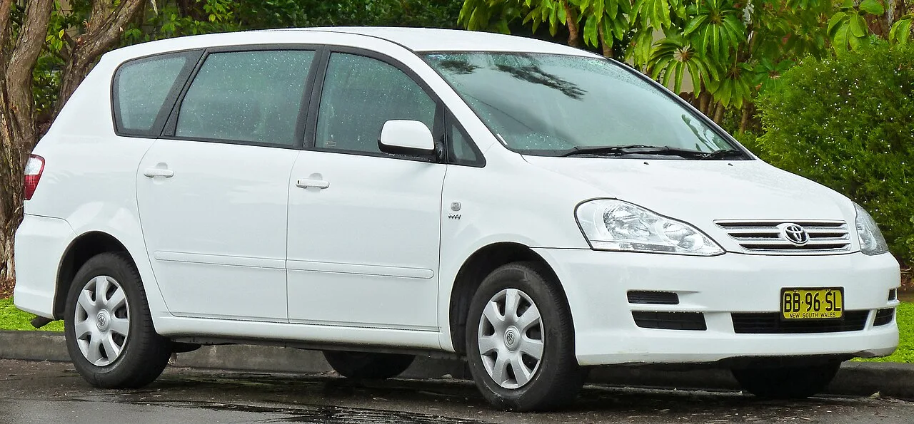 Toyota Picnic (1995–2010)